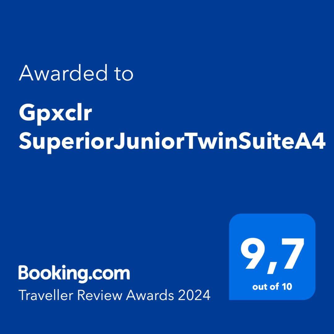 Gpxclr Superiorjuniortwinsuitea4 Larissa Luaran gambar